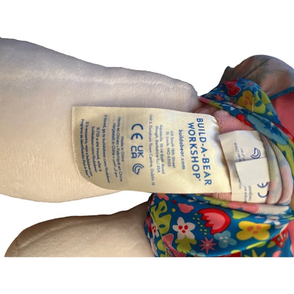 Build a Bear Hello Kitty Sanrio Summertime Plush with Swimsuit and Bow - Picture 13 of 13